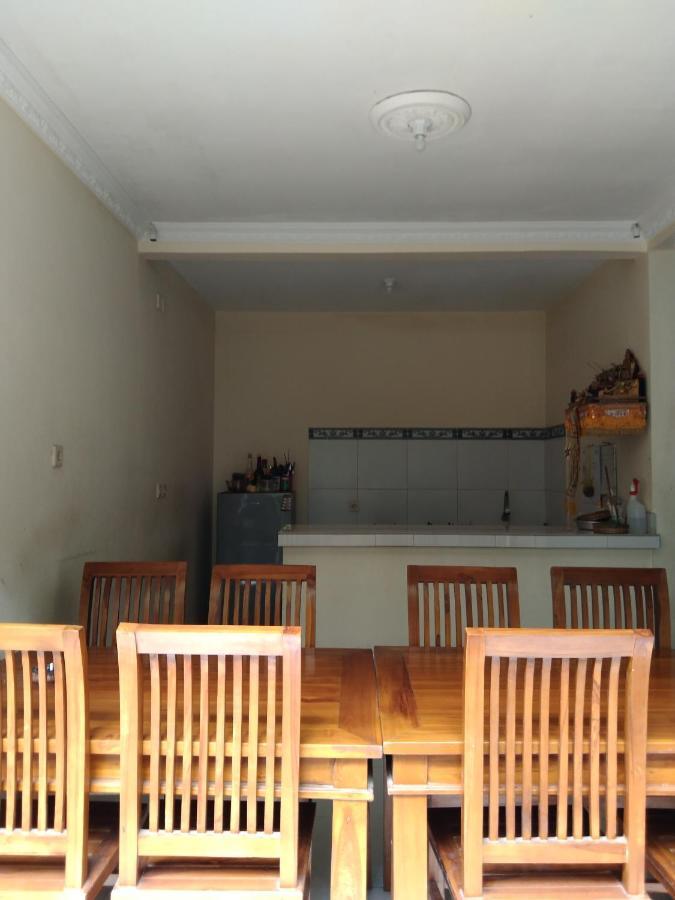 Pondok Aldi Hostel Amed Екстериор снимка