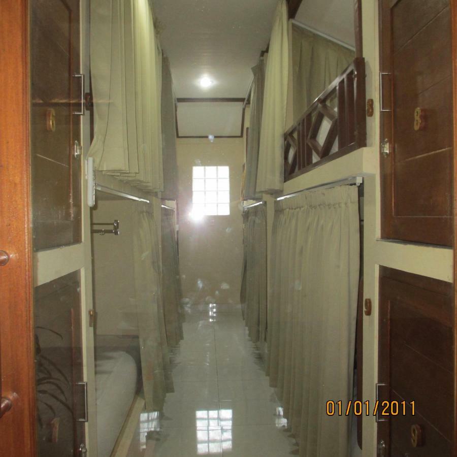 Pondok Aldi Hostel Amed Екстериор снимка