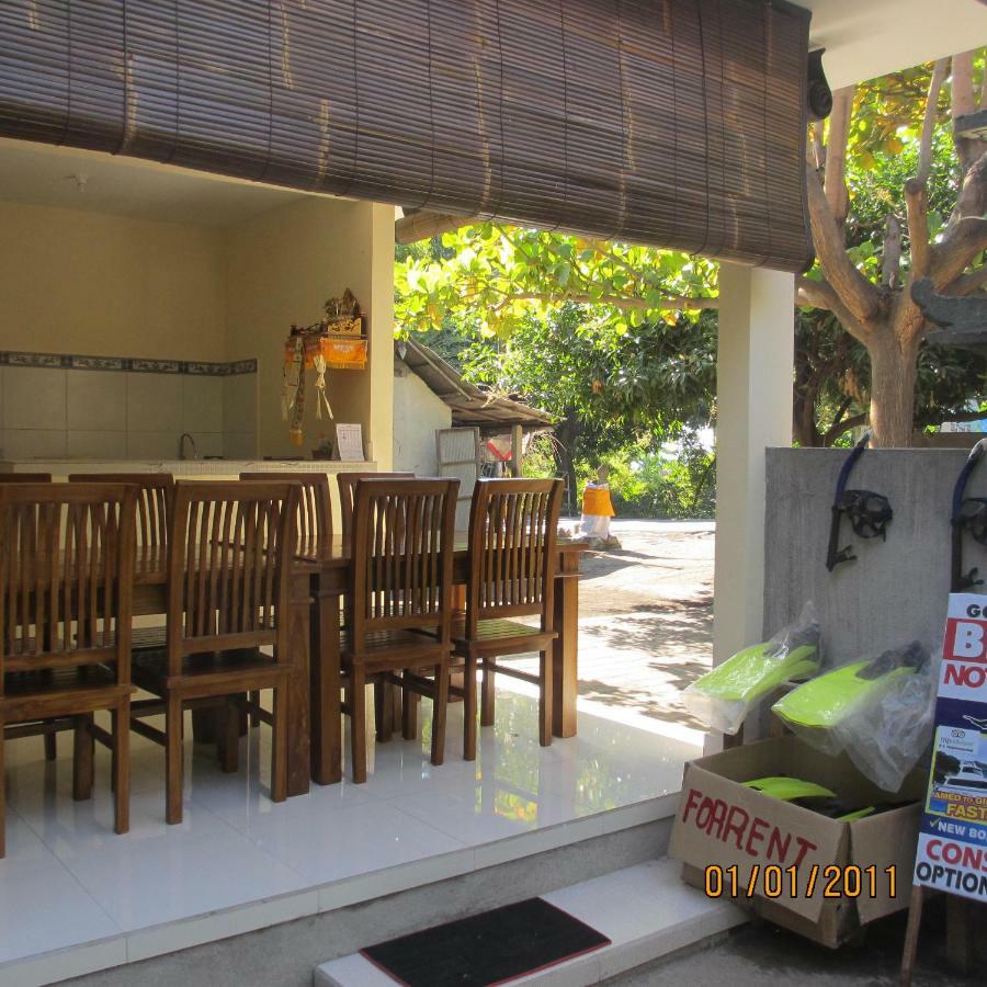 Pondok Aldi Hostel Amed Екстериор снимка