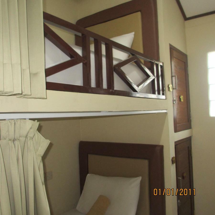 Pondok Aldi Hostel Amed Екстериор снимка