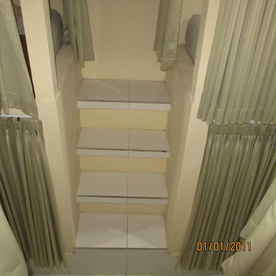Pondok Aldi Hostel Amed Екстериор снимка